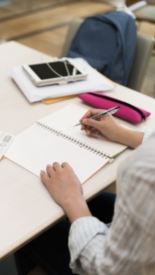 通信制高校の「中等部」とは？仕組みや学び方・費用を解説