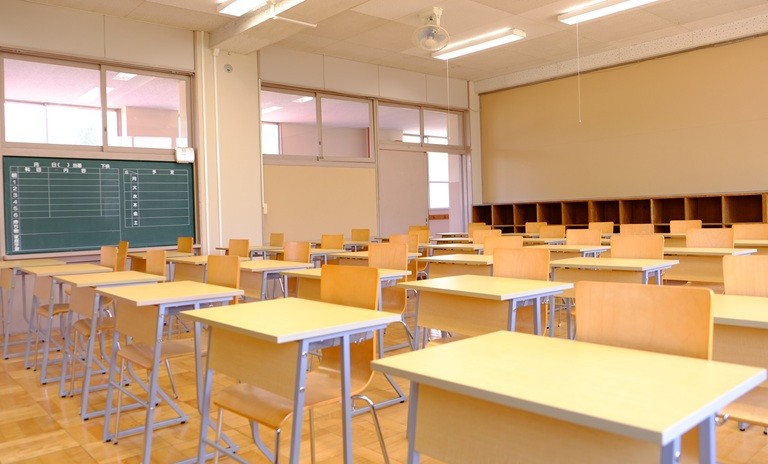 【学び】一人一人の進路に応じた柔軟な学習、個別スクーリングや学び直し、メディア学習もできる！