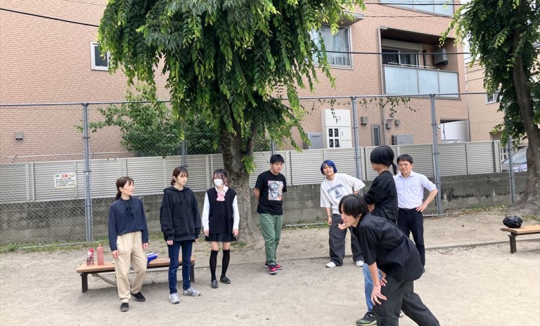 “あなた専用”の「一ツ葉ナビ」で、卒業まで寄り添います。