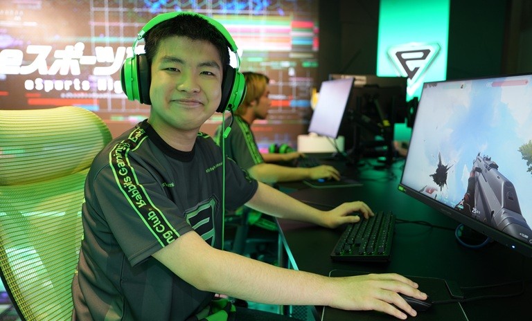 NTTe-sportsと連携し、eスポーツをプロから学べる